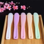 6Pcs Large Plastic Cosmetic Spatula Candy Color Reusable Cosmetic Mask Mixing Spoon Scoops Spatulas Stick Applicator Beauty Spa Makeup Tools for Facial Skin Care DIY Mask Mixing and Sampling Tool,
