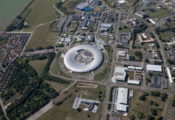 Harwell Campus - Space Comms Expo: Open Cosmos layers ConnectedCosmos