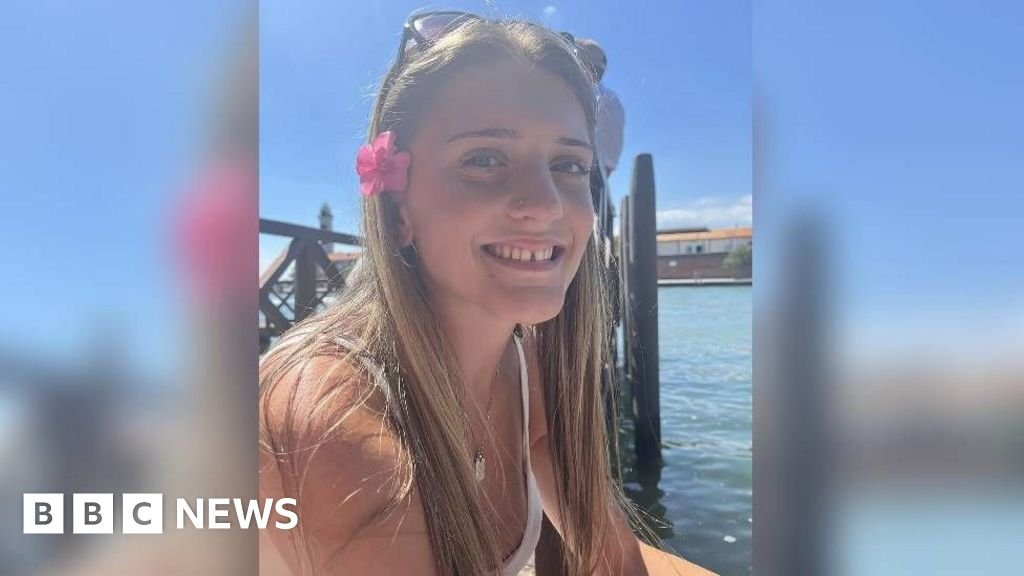 Family 'beyond devastated' by meningitis death as hundreds get antibiotics