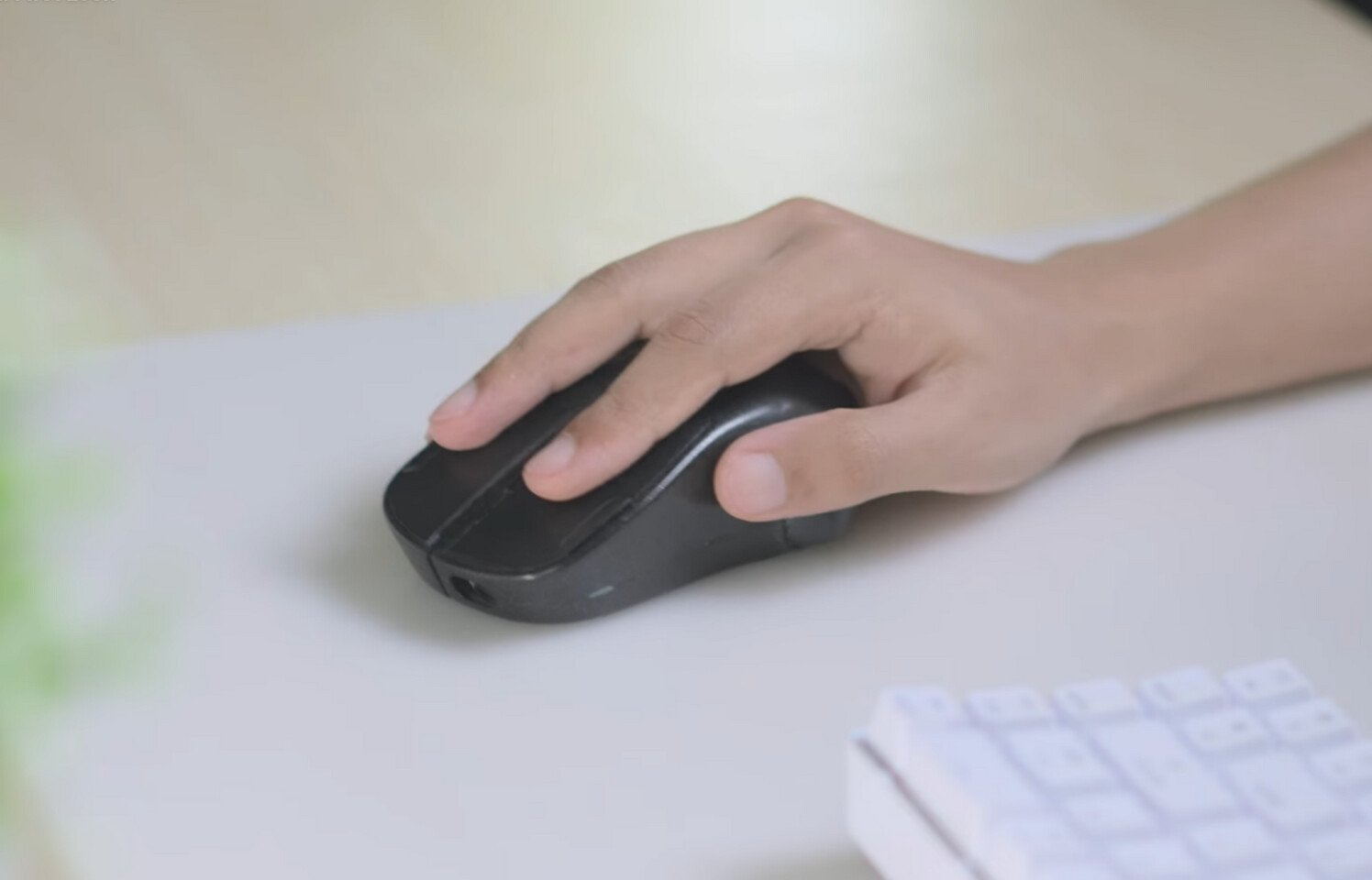Hardware Startup Pixelpaw Labs Shows Off "Phase" Split Game Controller That Doubles As a Mouse