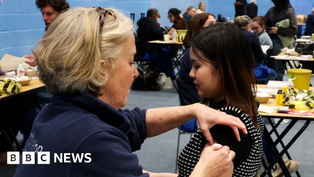 Meningitis vaccines offered to some Year 11 pupils in Kent