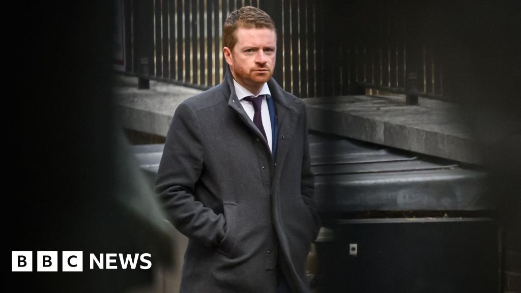 No 10 refuses to say if key Mandelson texts were lost in phone theft