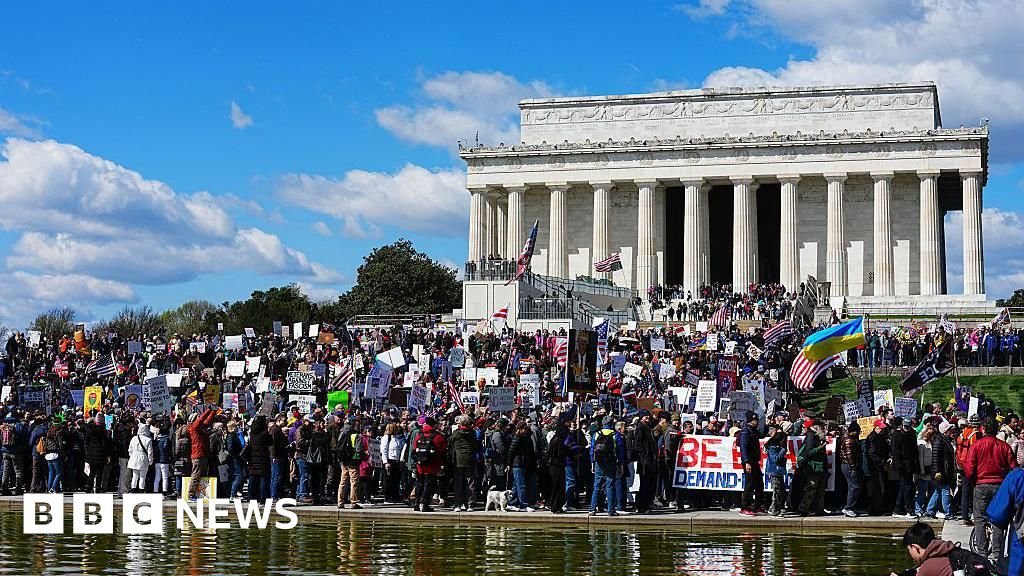 No Kings protests across the US rally against Donald Trump