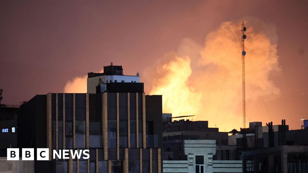 What is behind the strategy to take out Iran's leadership?