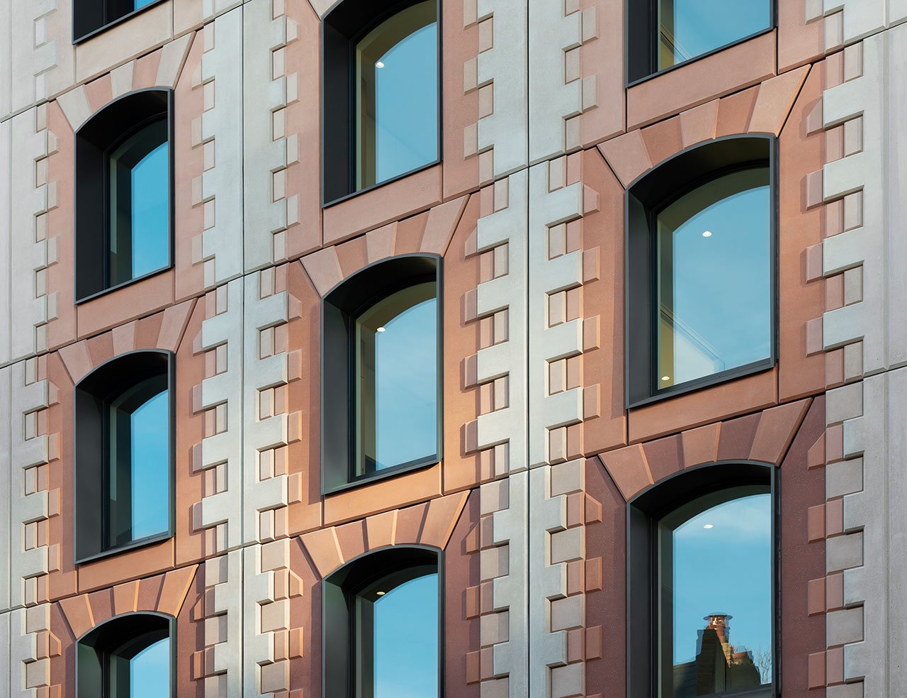 Circularity Cements Memory in Cast Concrete