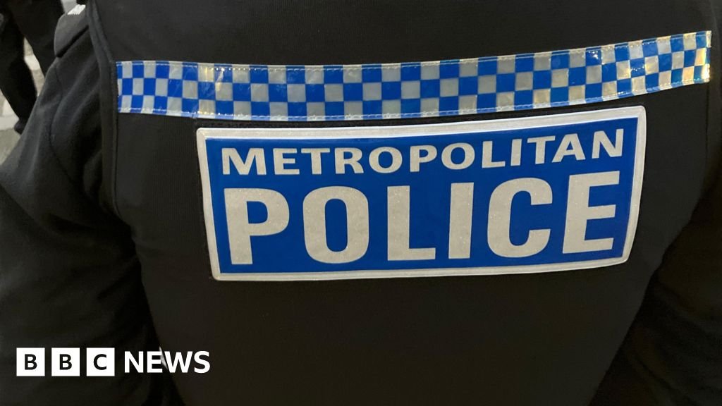 Counter-terror police investigate another London arson attack