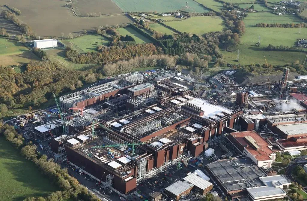 Intel buys back 49% stake in Leixlip fab