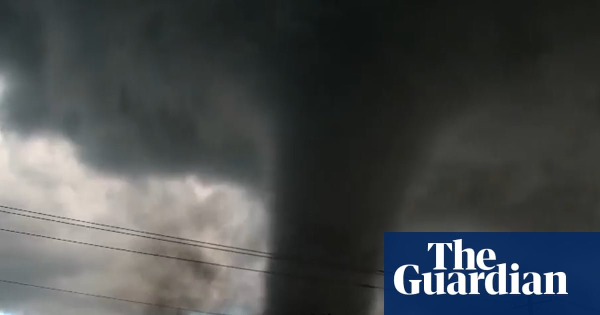 Massive tornado tears through homes in Oklahoma, injuring at least 10 | Oklahoma
