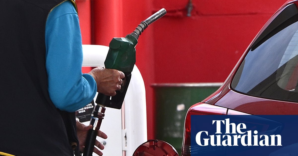Nearly 100 NSW service stations fined $1,100 each over misleading petrol prices amid fuel shortage crackdown | New South Wales