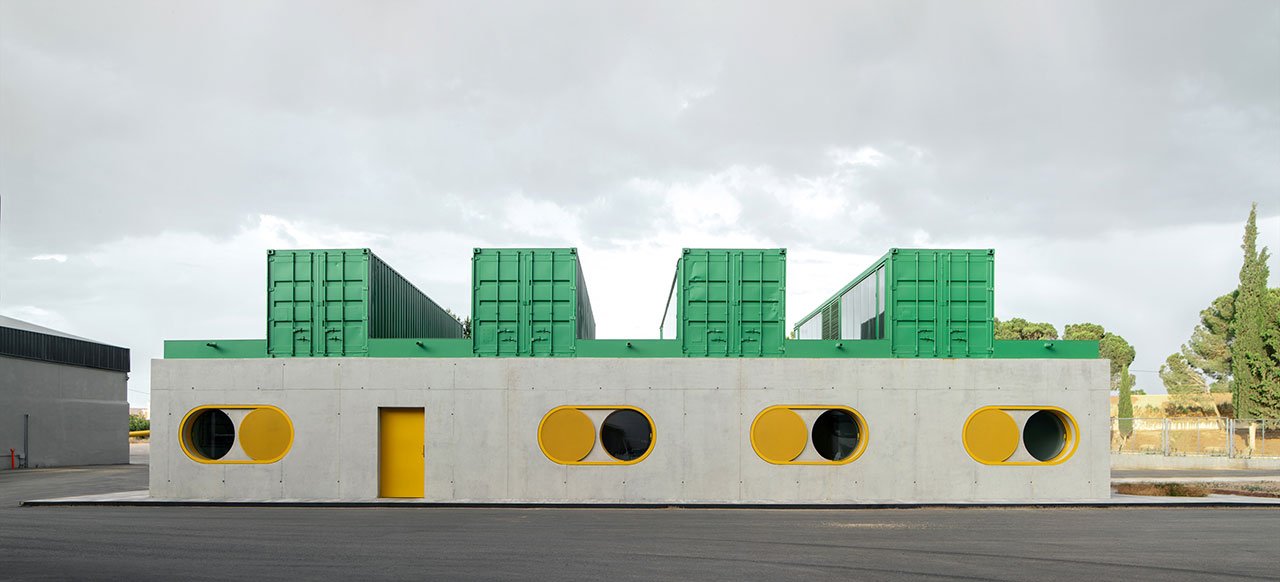 Reused Shipping Containers Form A Flexible Workplace in Spain