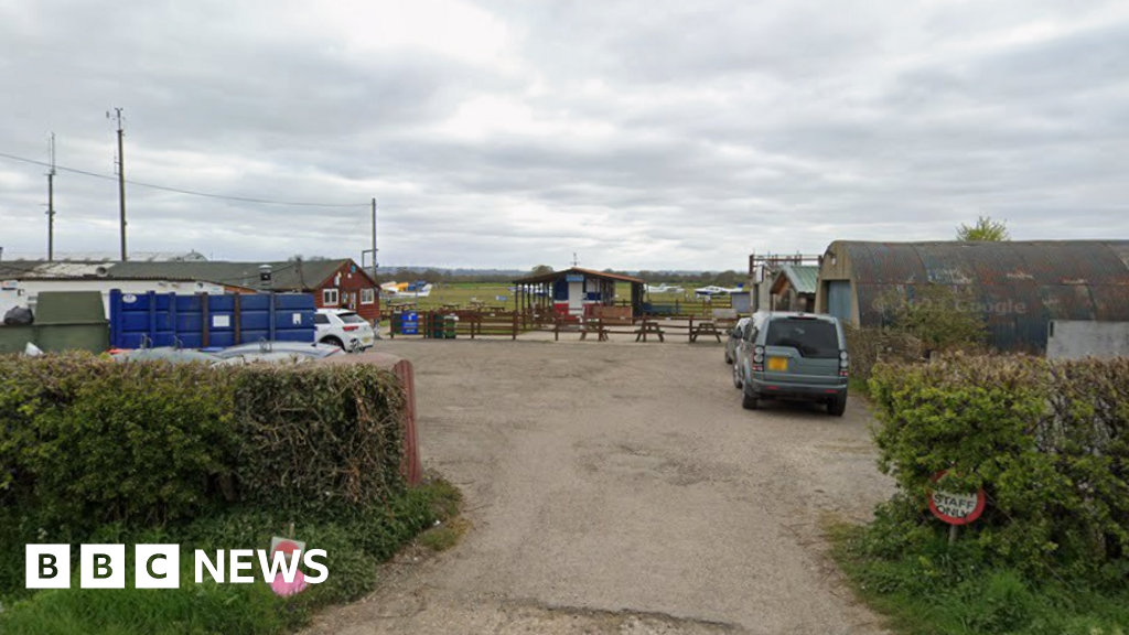 Skydiver's death at aerodrome under investigation