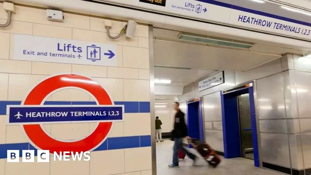 'Major' delays to Heathrow trains as pipe bursts