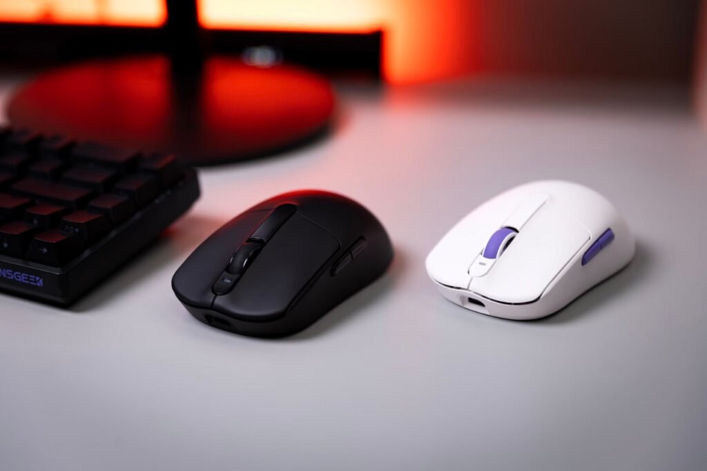 Akko Launches 40 g Dash Master Gaming Mouse With PAW 3955 Sensor, 8 kHz Polling, Omron Optical Switches