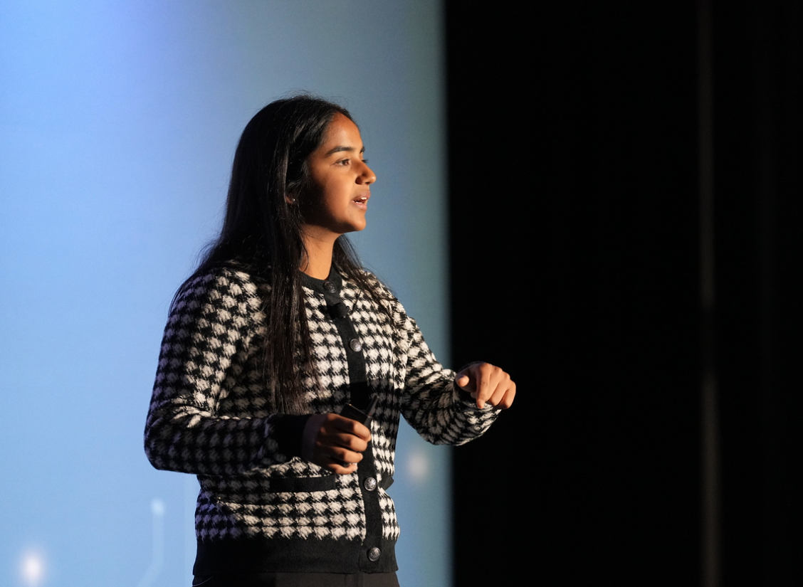 At 14, Shanya Gill dishes on tech and how she built Vigil Inc.
