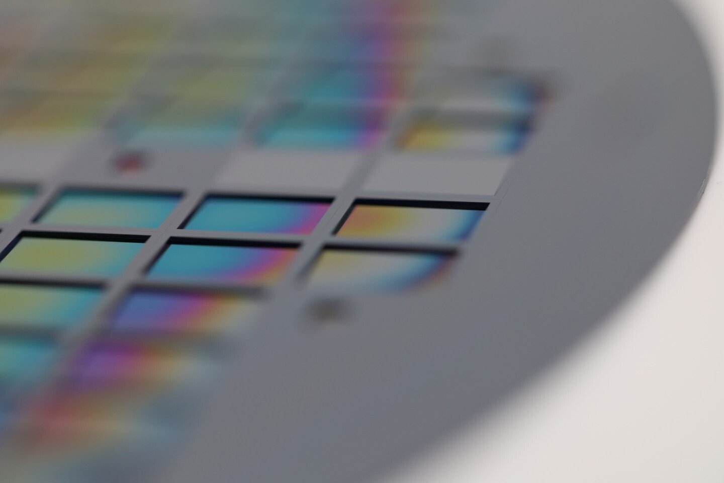 Fraunhofer IPMS Develops High-Density Chiplet Systems at the Wafer Level