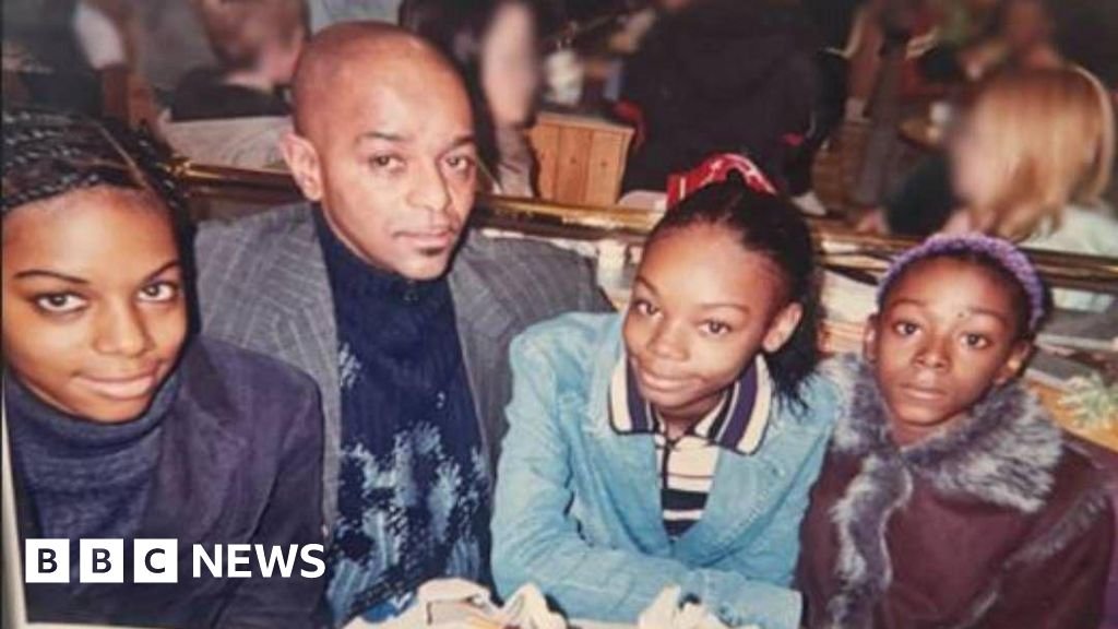 Inquest opens for three sisters who died in sea off Brighton