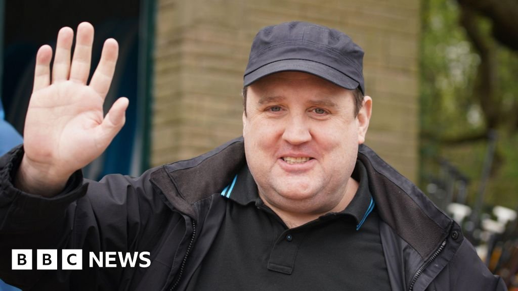 Man charged after bomb hoax at Peter Kay show