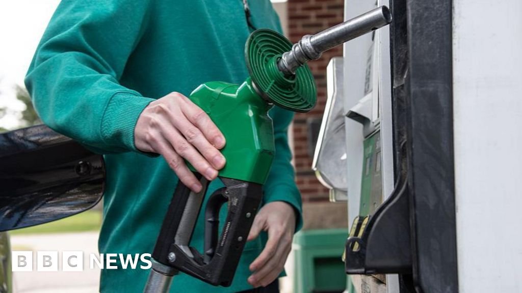 Oil prices ease as US pauses Project Freedom to seek deal with Iran