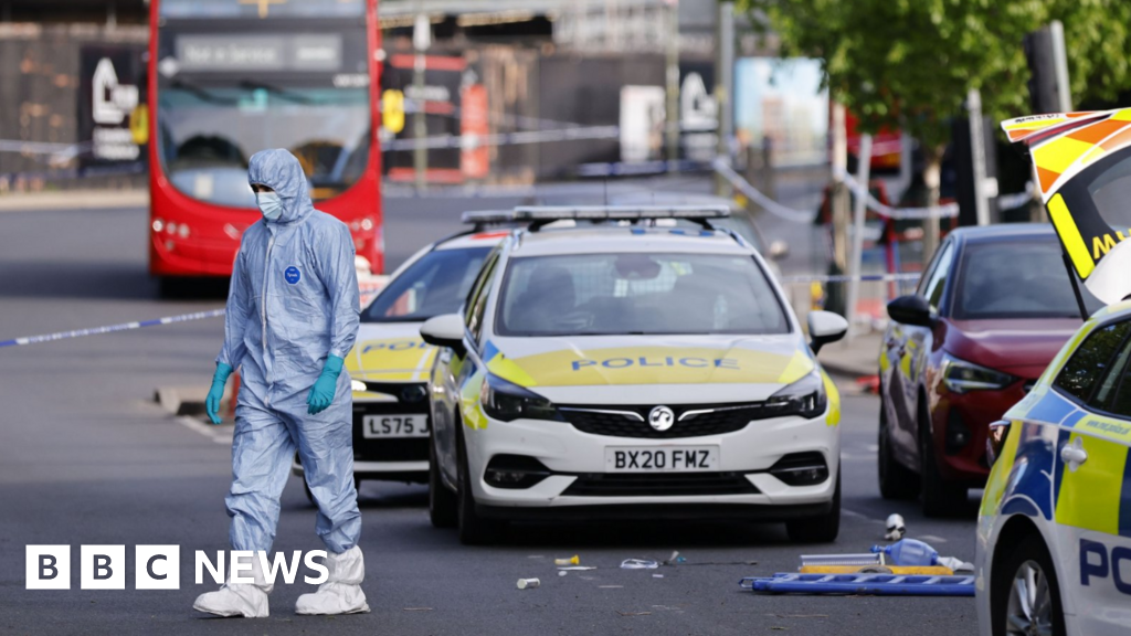 Public told 'be alert, not alarmed' as terror threat level raised after Golders Green attack
