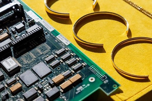 e-waste recovery - gold in those PCBs