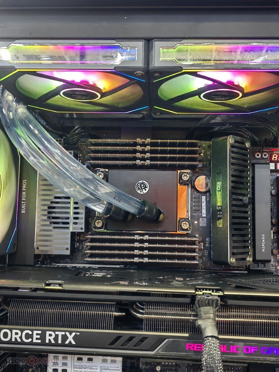 G.Skill Demos a DDR5-10000 RDIMM in 8-channel Config, ECC CUDIMMs on 270K Plus