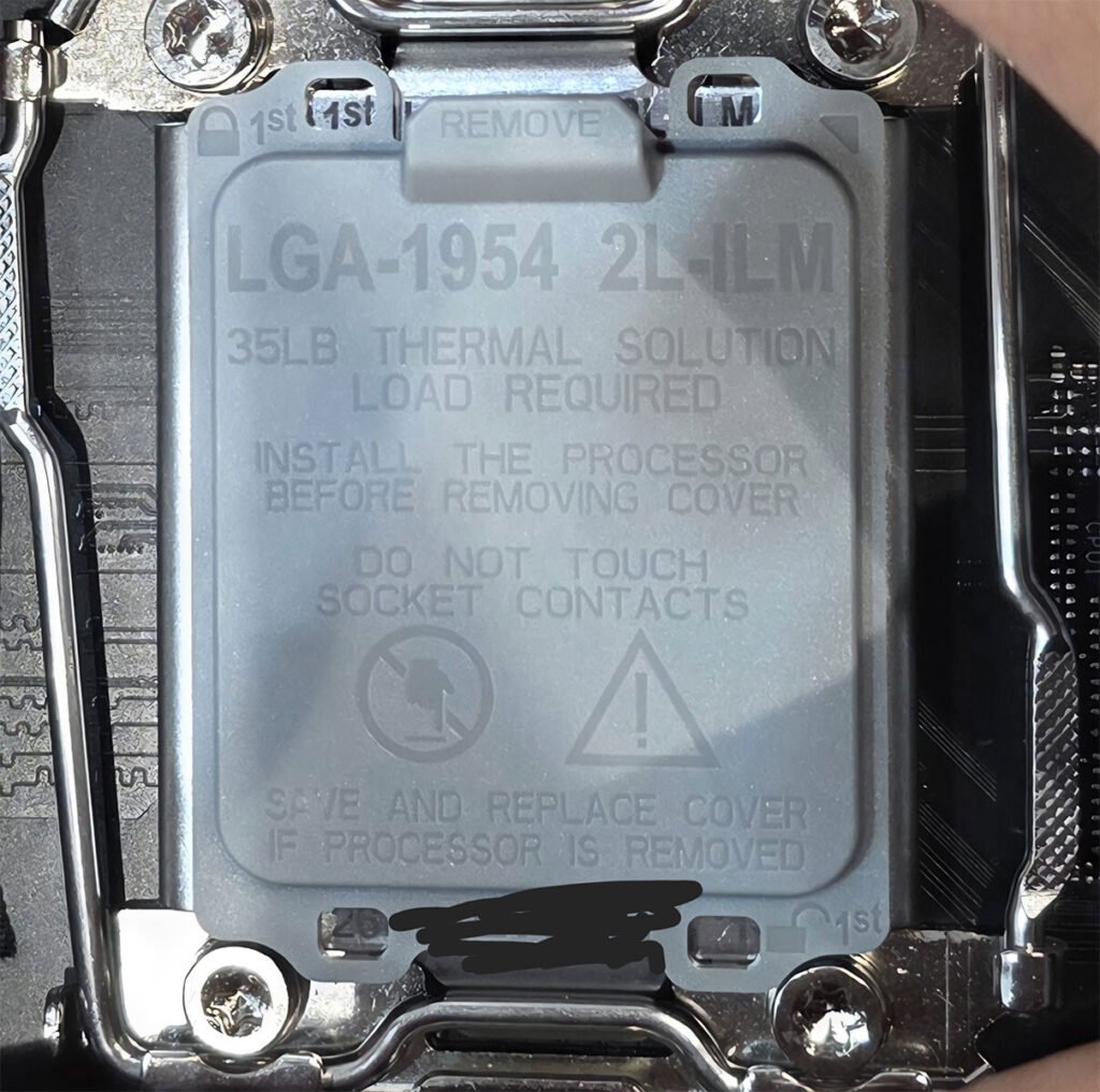 Intel Socket LGA1954 for "Nova Lake" Pictured in the Flesh, Confirms 2L ILM Design