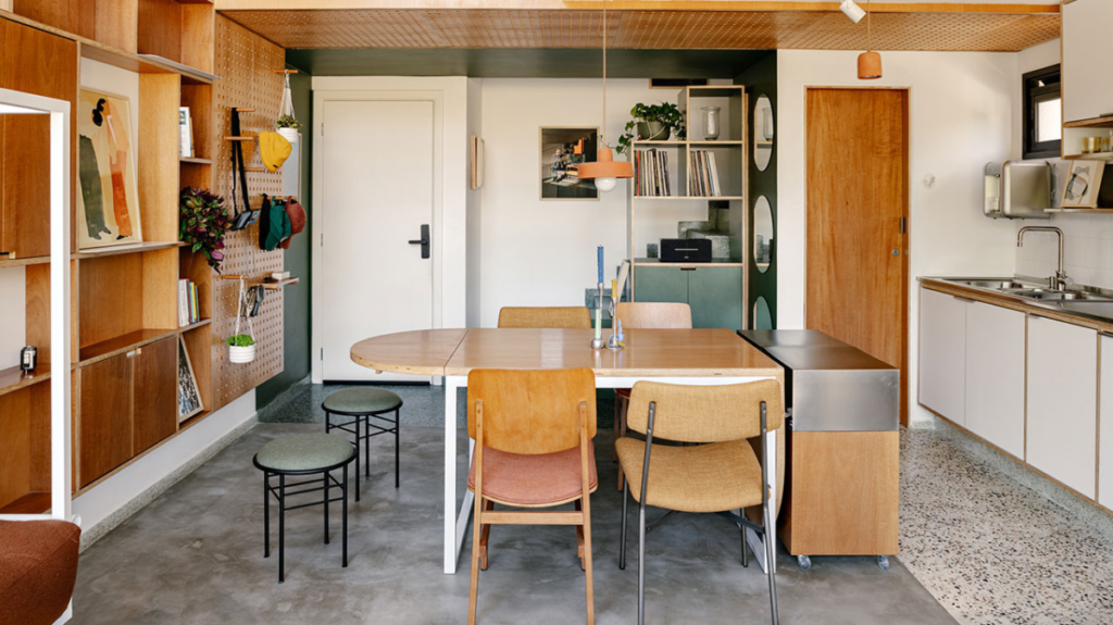 538-Square-Foot Apartment Uses Smart Design to Maximize Space