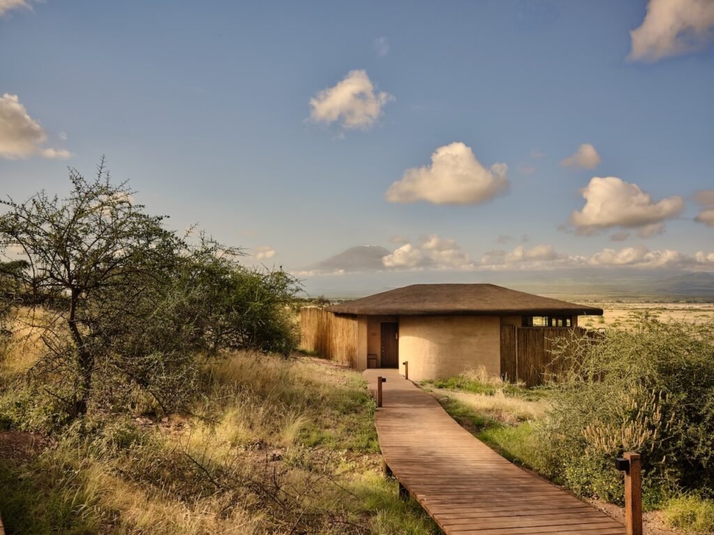 Luxury Frontiers Designs a Lodge That Belongs to Its Landscape