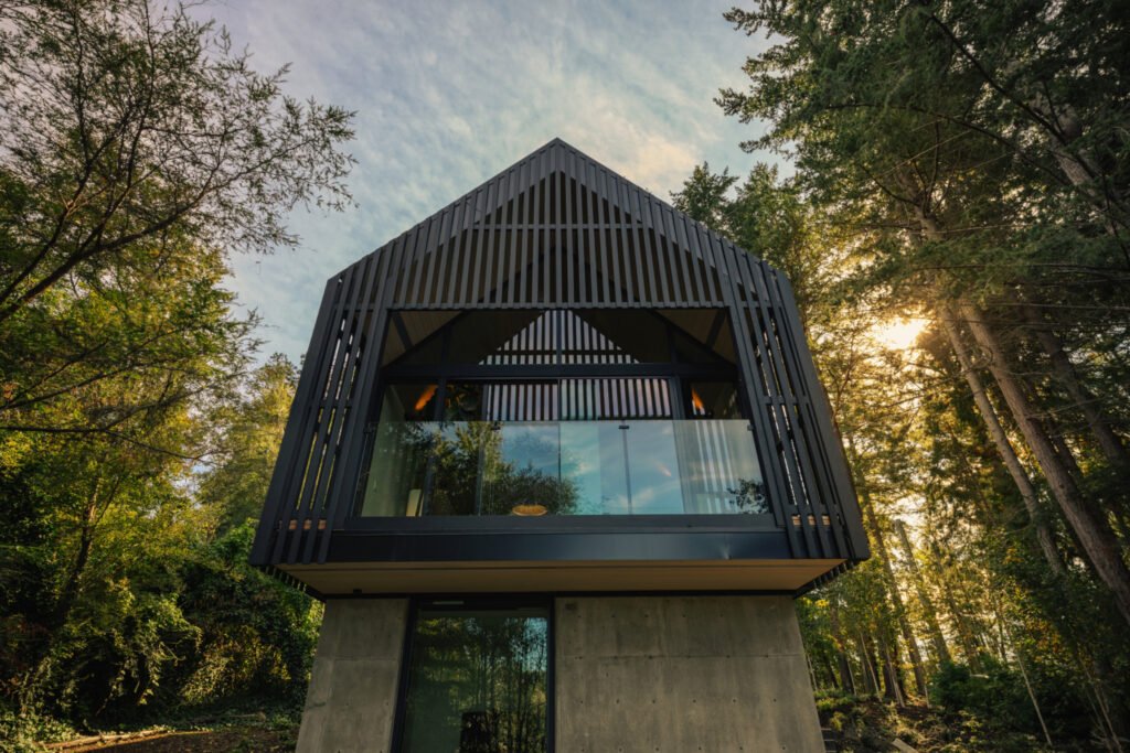 Little Giant Designs a Forest Studio on Vancouver Island