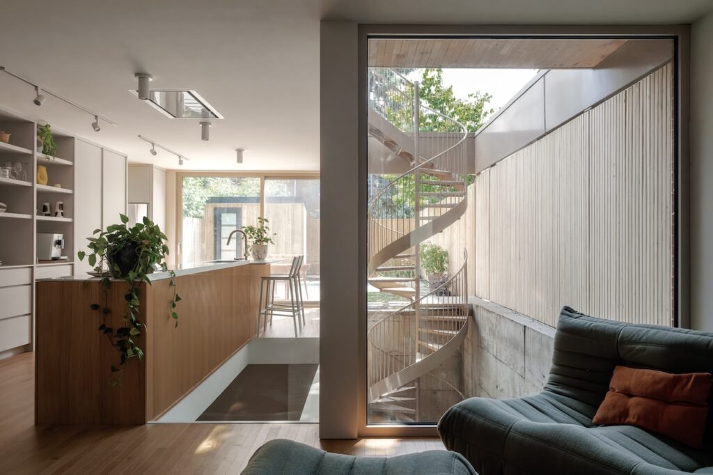 Appareil Architecture Renovates a Montreal Triplex