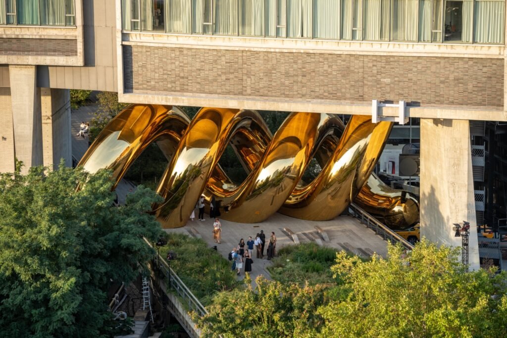 Bvlgari Unveils auruBOROS on New York’s High Line