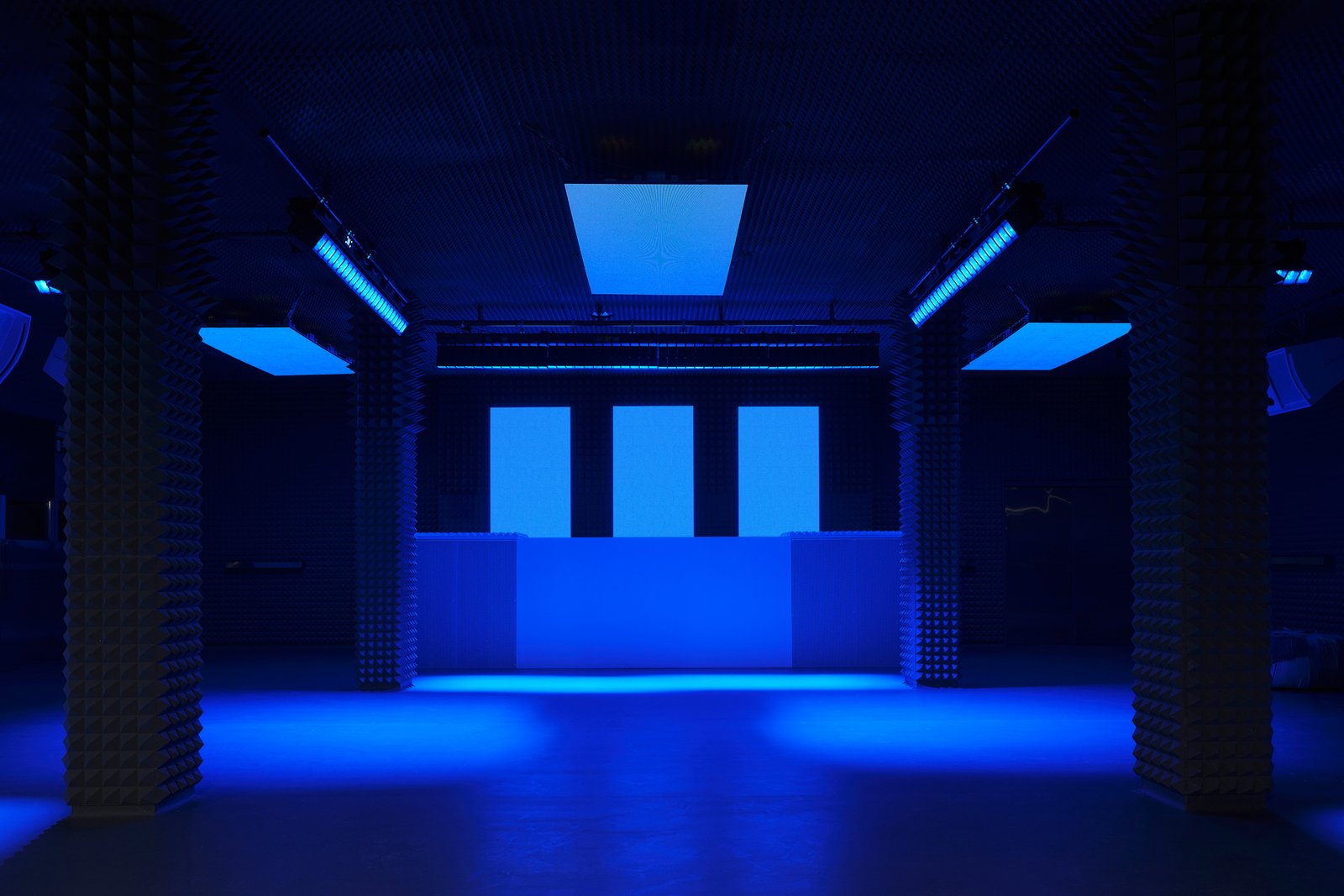 Clap Studio Redesigns SPOOK Nightclub in Valencia
