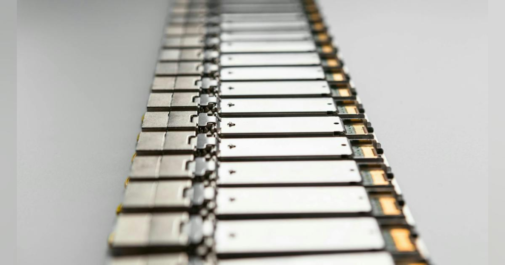 Marvell's 1.6T Optical Transceiver Links Long-Distance Data Centers