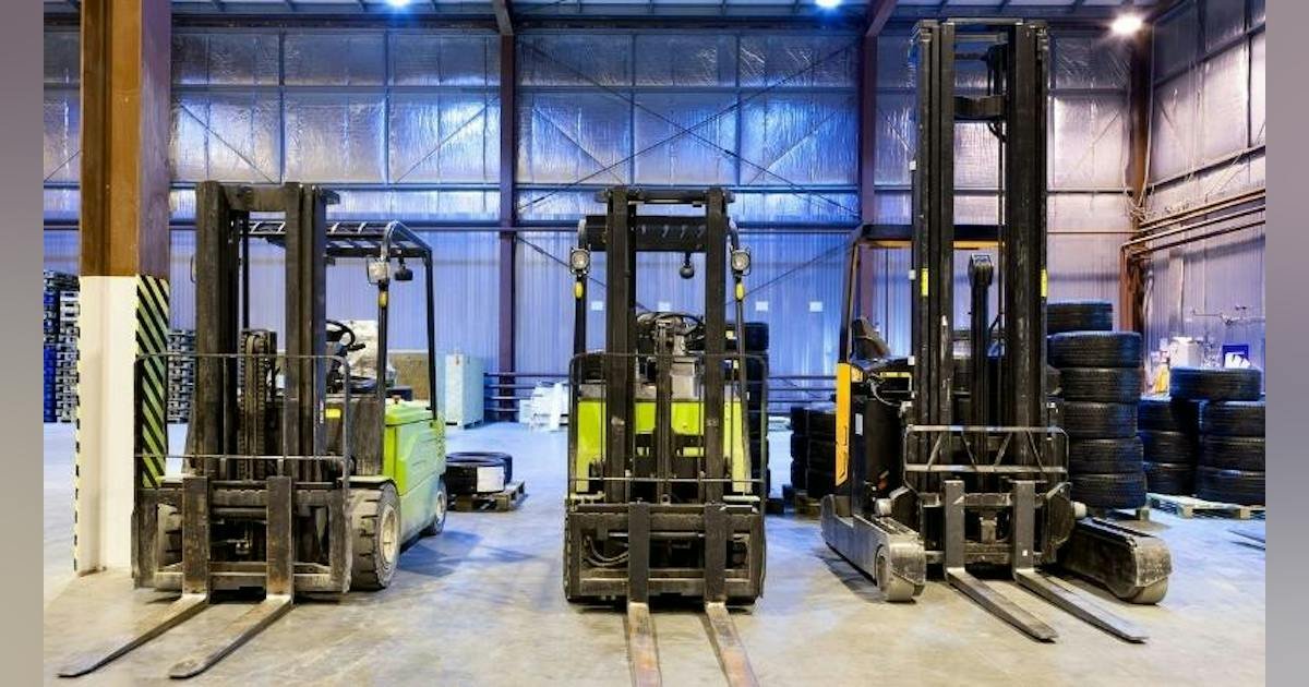 What EN 1175 Means for Connector Design in Electrified Material-Handling Equipment
